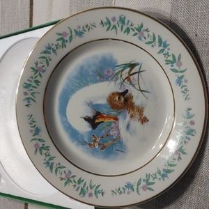 Avon Plate
